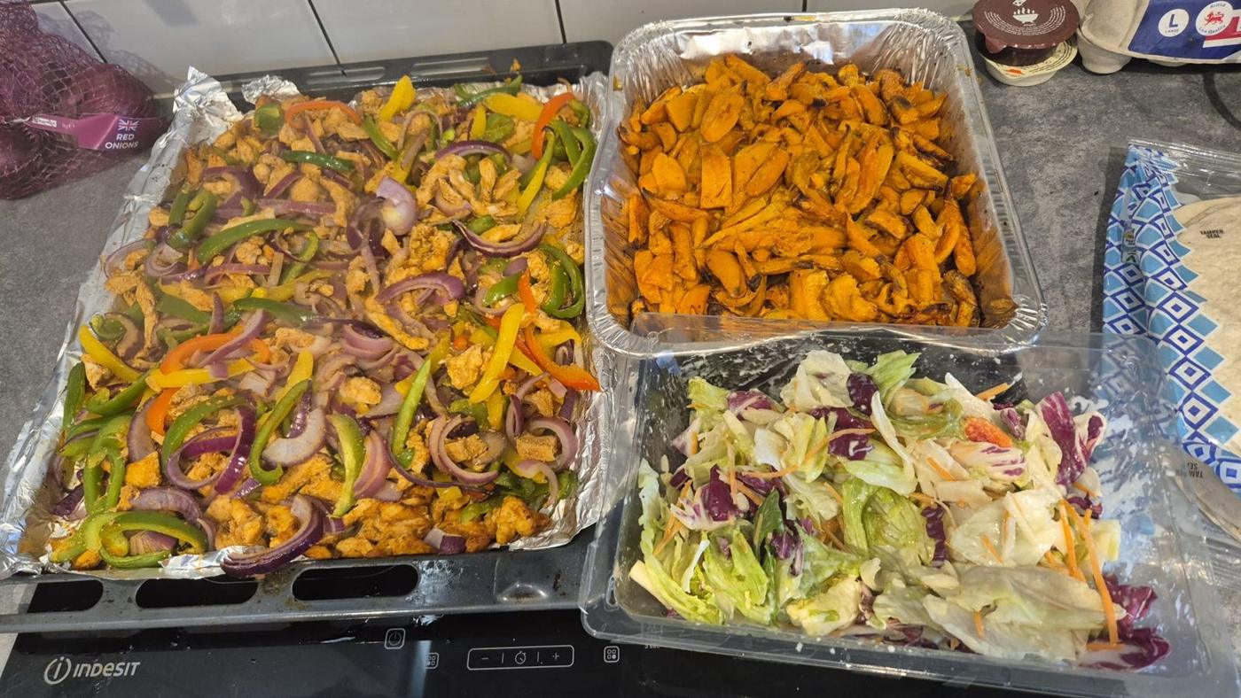 Cooking and nutrition sessions at Diverse Services, photo 18