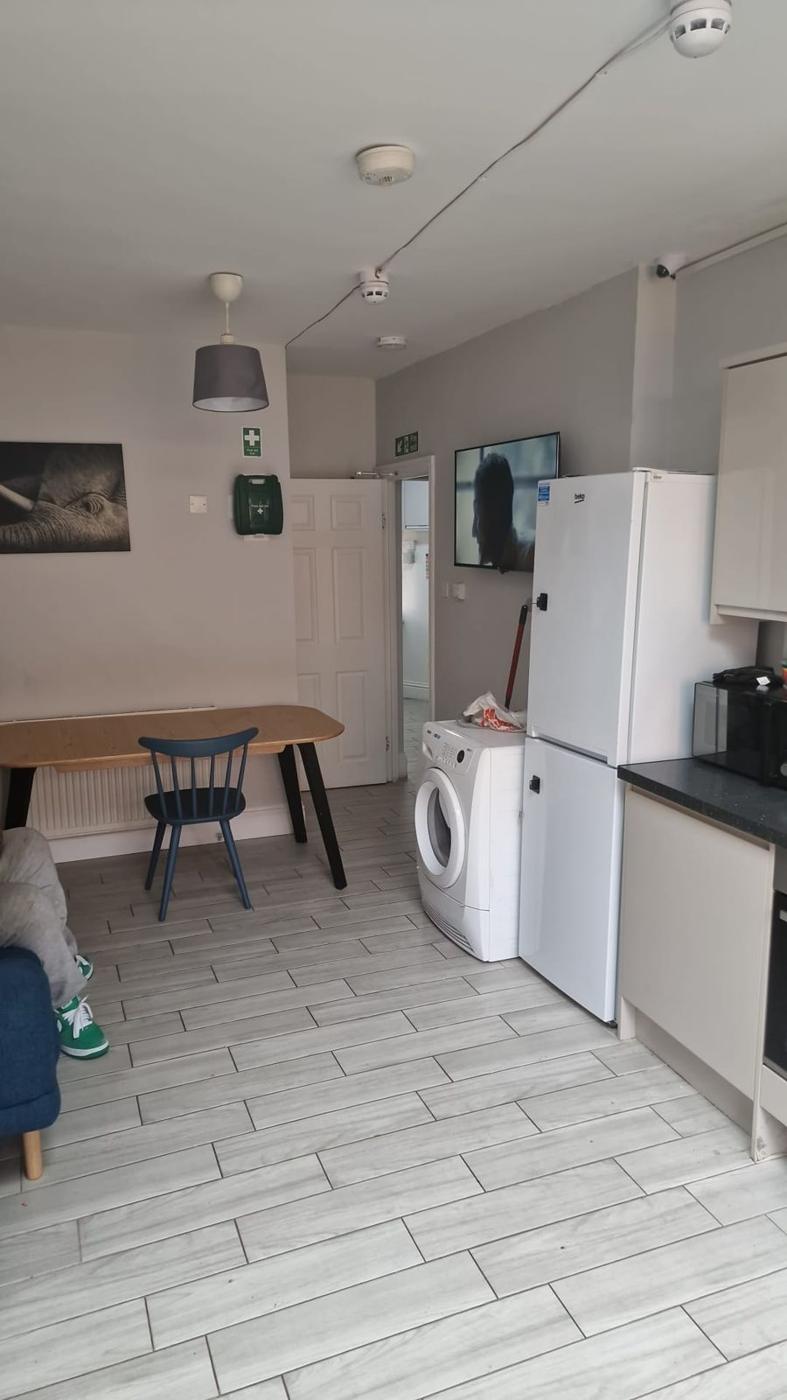 Inside Willow House, photo 1