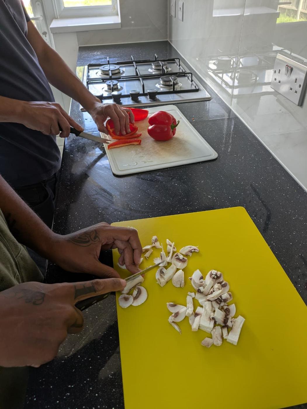 Cooking and nutrition sessions at Diverse Services, photo 9