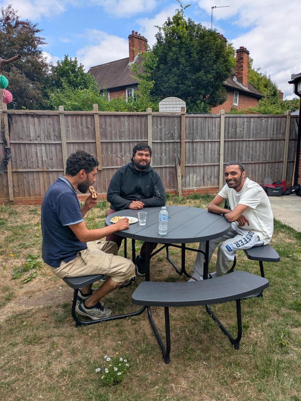 BBQ: Hammersmith and Ealing, men's homes at Diverse Services, photo 4