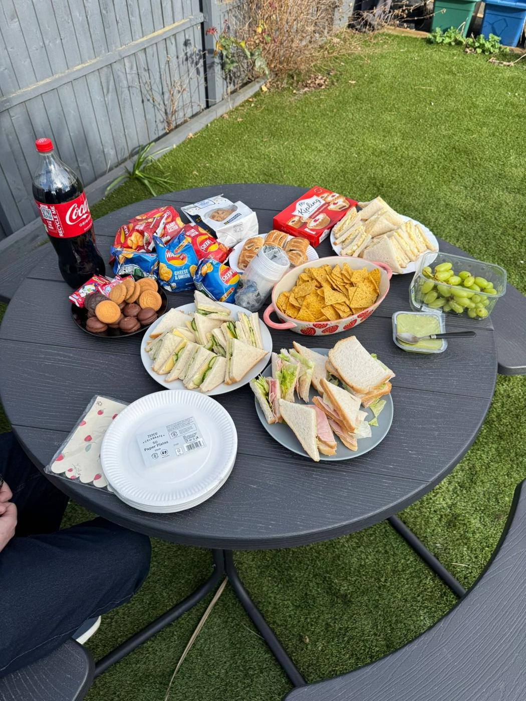 Lunch together at Diverse Services, photo 1