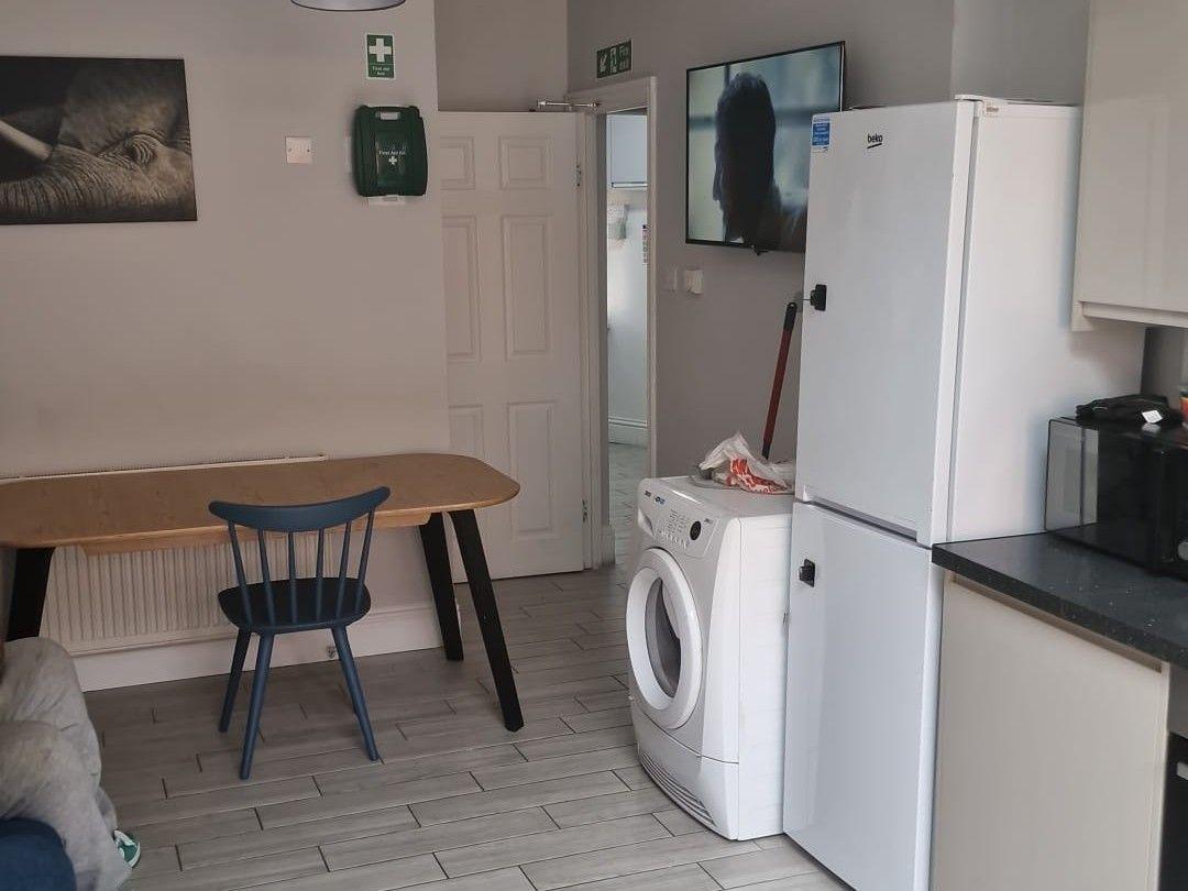 Inside Willow House, photo 2