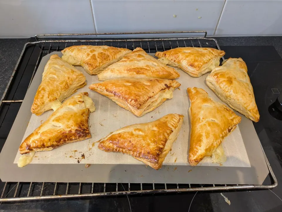 Baking group at Diverse Services