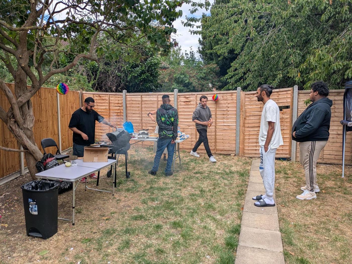 BBQ: Hammersmith and Ealing, men's homes at Diverse Services, photo 5