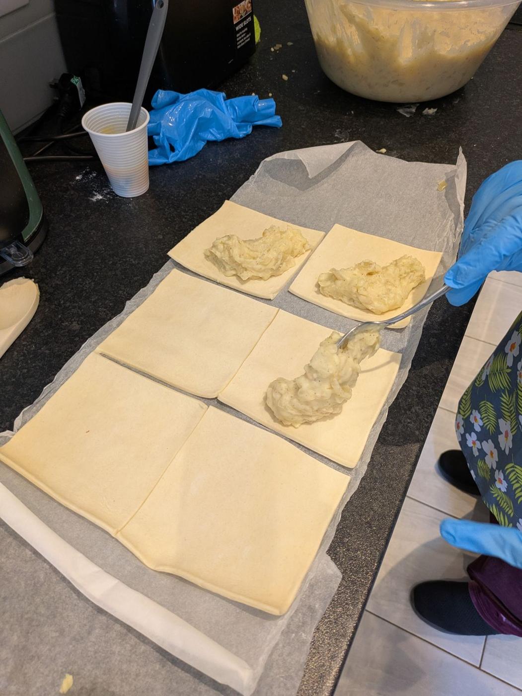 Baking group at Diverse Services, photo 3