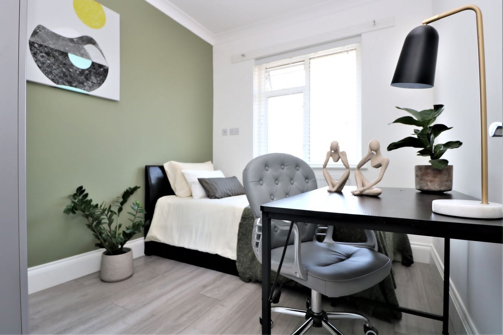 Bedroom workspace corner